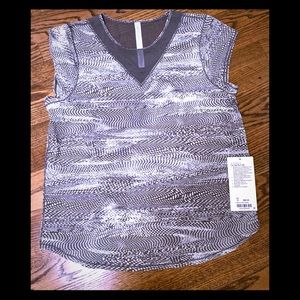 Lululemon NWT For the Run SS top